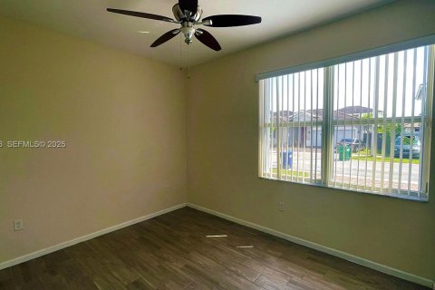 Casa en venta en Miami, Florida, 4 dormitorios, 170.66 m2 № 2039968 - foto 17