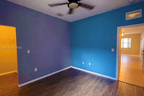 Casa en venta en Miami, Florida, 4 dormitorios, 170.66 m2 № 2039968 - foto 21