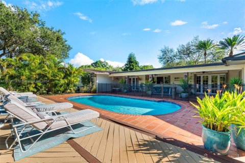 Casa en venta en Pinecrest, Florida, 5 dormitorios, 255.95 m2 № 1399801 - foto 16