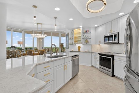 Copropriété à vendre à North Fort Myers, Floride: 3 chambres, 192.4 m2 № 2114328 - photo 6