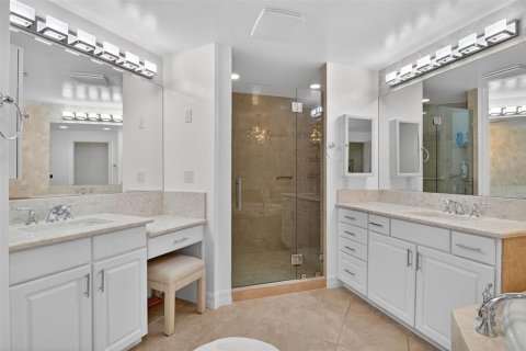 Copropriété à vendre à North Fort Myers, Floride: 3 chambres, 192.4 m2 № 2114328 - photo 27