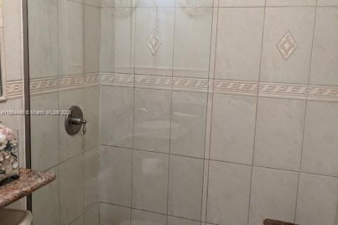 Condominio en venta en Hallandale Beach, Florida, 1 dormitorio, 58.06 m2 № 1892591 - foto 23
