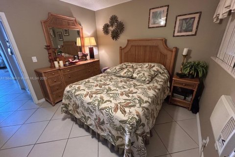 Condominio en venta en Hallandale Beach, Florida, 1 dormitorio, 58.06 m2 № 1892591 - foto 17