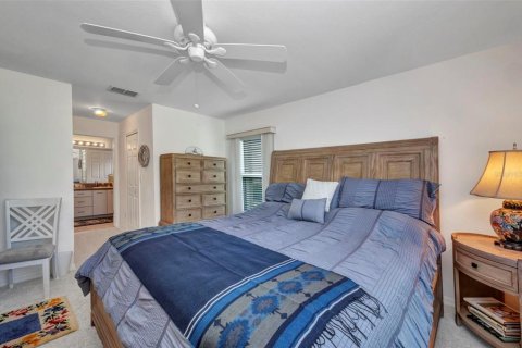 House in Punta Gorda, Florida 2 bedrooms, 127.37 sq.m. № 1916214 - photo 13