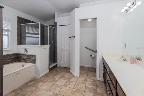 House in Jacksonville, Florida 4 bedrooms, 199.65 sq.m. № 1778845 - photo 21