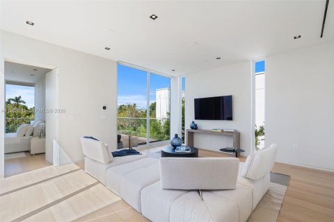 Casa en venta en Miami Beach, Florida, 4 dormitorios, 478.82 m2 № 2045789 - foto 22