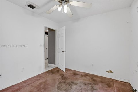 Casa en venta en Pembroke Pines, Florida, 3 dormitorios, 131.55 m2 № 2035288 - foto 16