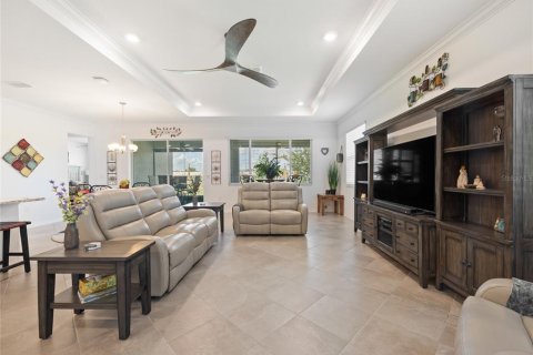 House in Ocala, Florida 2 bedrooms, 184.23 sq.m. № 1885599 - photo 9