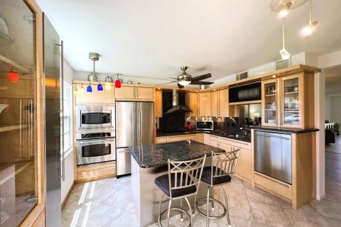 Condo in Coconut Creek, Florida, 2 bedrooms  № 2250195 - photo 4