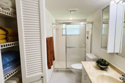 Condo in Coconut Creek, Florida, 2 bedrooms  № 2250195 - photo 20