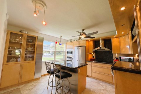 Condo in Coconut Creek, Florida, 2 bedrooms  № 2250195 - photo 24