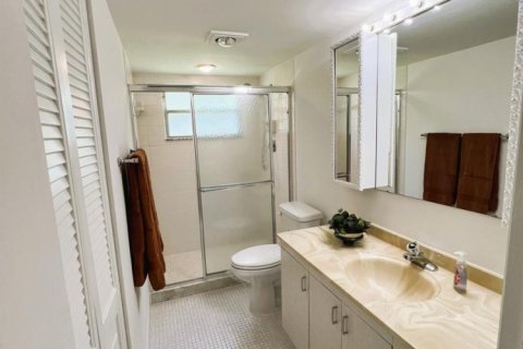 Condo in Coconut Creek, Florida, 2 bedrooms  № 2250195 - photo 19