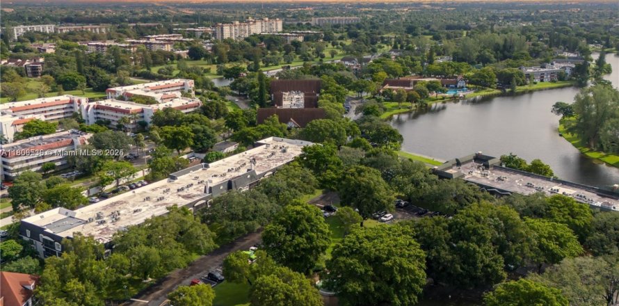 Condo à Lauderhill, Floride, 2 chambres № 1959724
