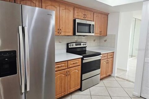 Купить виллу или дом в Спринг-Хилл, Флорида 5 комнат, 167.32м2, № 2259032 - фото 12