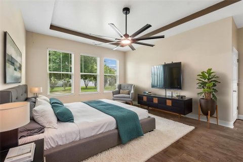 House in Wesley Chapel, Florida 4 bedrooms, 252.32 sq.m. № 2152257 - photo 3