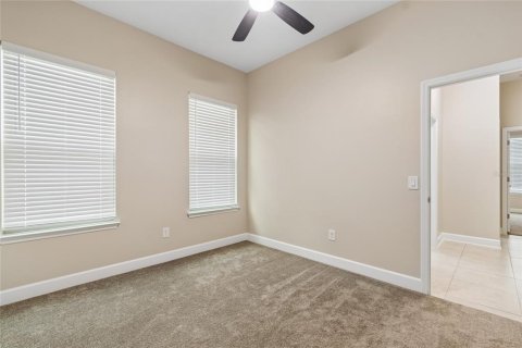 House in Wesley Chapel, Florida 4 bedrooms, 252.32 sq.m. № 2152257 - photo 30