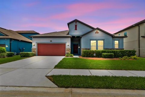 House in Wesley Chapel, Florida 4 bedrooms, 252.32 sq.m. № 2152257 - photo 6