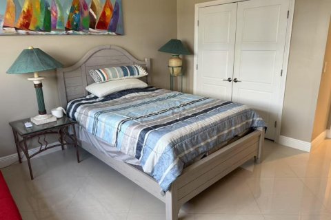 Condo in Hollywood, Florida, 2 bedrooms № 2175507 - photo 16