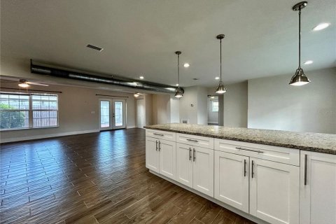 Casa en alquiler en Saint Petersburg, Florida, 3 dormitorios, 166.11 m2 № 1905188 - foto 7