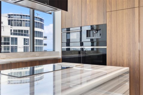 Condominio en venta en Sunny Isles Beach, Florida, 2 dormitorios, 189.71 m2 № 1708027 - foto 27