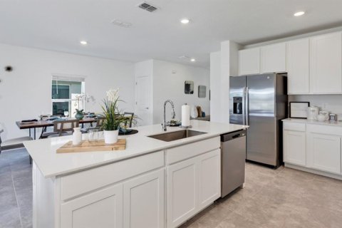 Casa en venta en Kissimmee, Florida, 6 dormitorios, 239.22 m2 № 1847505 - foto 12