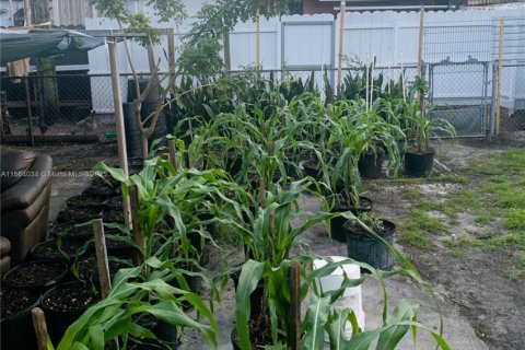 Купить коммерческую недвижимость в Хайалиа, Флорида 260.96м2, № 2012313 - фото 19