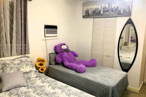 Купить коммерческую недвижимость в Хайалиа, Флорида 260.96м2, № 2012313 - фото 14