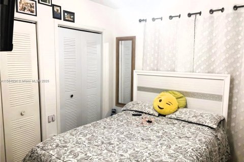 Купить коммерческую недвижимость в Хайалиа, Флорида 260.96м2, № 2012313 - фото 9