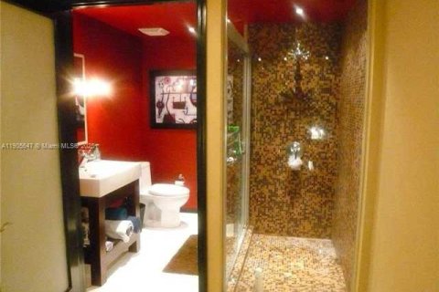 Copropriété à louer à Miami, Floride: 1 chambre, 124.21 m2 № 1956249 - photo 17