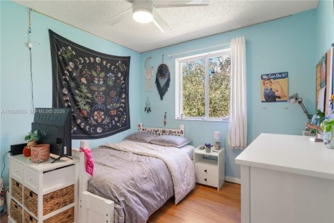 Townhouse in Homestead, Florida 3 bedrooms, 141.12 sq.m. № 1996286 - photo 18