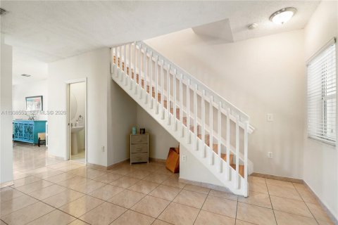 Townhouse in Homestead, Florida 3 bedrooms, 141.12 sq.m. № 1996286 - photo 28