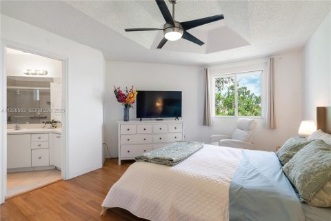 Townhouse in Homestead, Florida 3 bedrooms, 141.12 sq.m. № 1996286 - photo 21