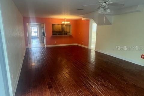 House in Largo, Florida 4 bedrooms, 236.71 sq.m. № 1813664 - photo 3