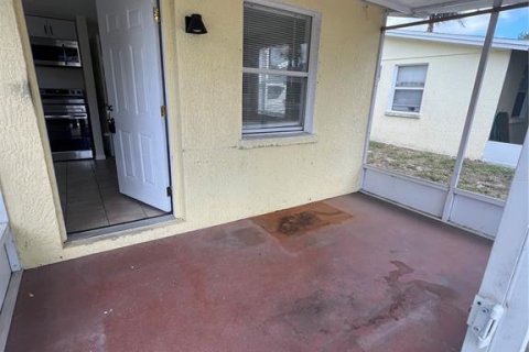 Studio in Englewood, Florida № 2231243 - photo 9