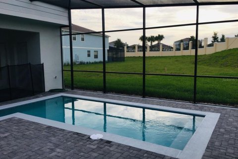 Townhouse in Kissimmee, Florida 5 bedrooms, 210.42 sq.m. № 1878276 - photo 2
