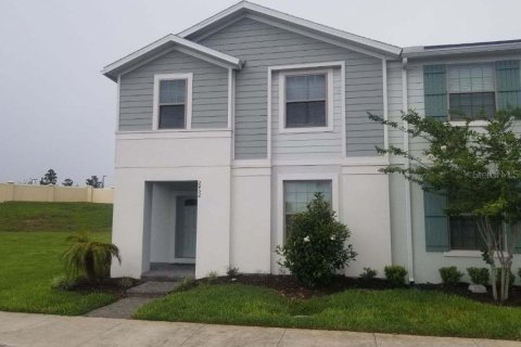 Townhouse in Kissimmee, Florida 5 bedrooms, 210.42 sq.m. № 1878276 - photo 1