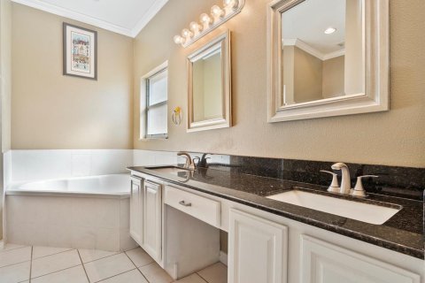 Villa ou maison à vendre à Apopka, Floride: 4 chambres, 248.23 m2 № 1909526 - photo 24