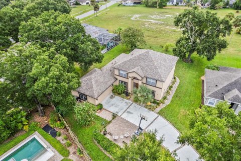 House in Apopka, Florida 4 bedrooms, 248.23 sq.m. № 1909526 - photo 3