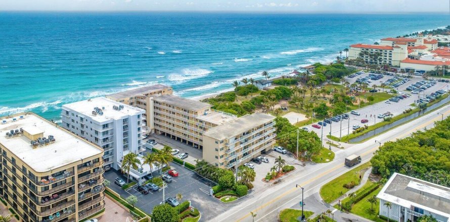 Condominio en South Palm Beach, Florida, 1 dormitorio  № 1100314
