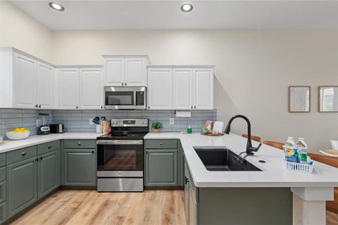 Adosado en venta en Davenport, Florida, 4 dormitorios, 163.69 m2 № 2217882 - foto 9