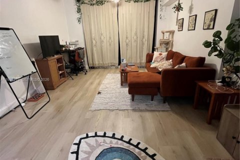 Copropriété à louer à Plantation, Floride: 1 chambre, 72.93 m2 № 1995974 - photo 2