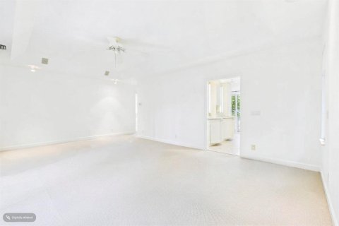 Villa ou maison à louer à West Palm Beach, Floride: 4 chambres, 313.64 m2 № 2168431 - photo 29