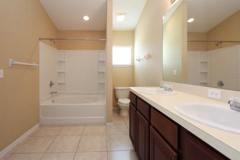 Touwnhouse à louer à Fish Hawk, Floride: 3 chambres, 163.51 m2 № 2406276 - photo 7