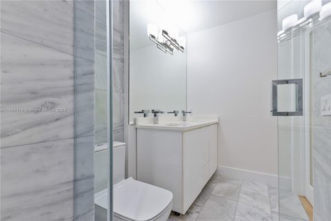 Casa en venta en Coral Gables, Florida, 4 dormitorios, 185.25 m2 № 1920260 - foto 7
