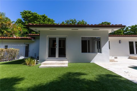 Casa en venta en Coral Gables, Florida, 4 dormitorios, 185.25 m2 № 1920260 - foto 24