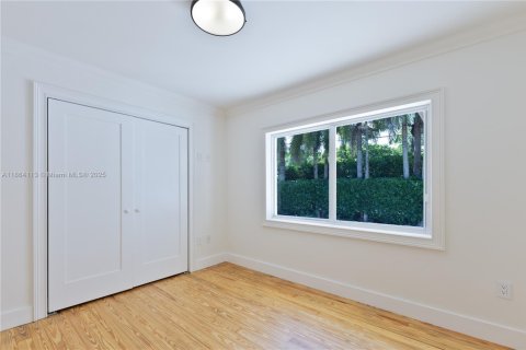 Casa en venta en Coral Gables, Florida, 4 dormitorios, 185.25 m2 № 1920260 - foto 12