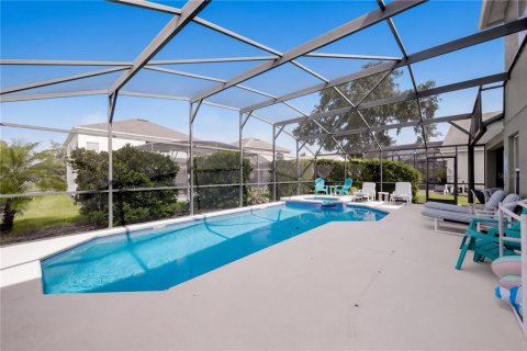 Villa ou maison à vendre à Kissimmee, Floride: 5 chambres, 215.25 m2 № 2413960 - photo 30