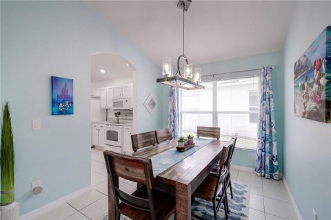 Villa ou maison à vendre à Kissimmee, Floride: 5 chambres, 215.25 m2 № 2413960 - photo 5
