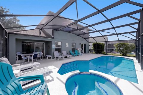 Villa ou maison à vendre à Kissimmee, Floride: 5 chambres, 215.25 m2 № 2413960 - photo 2