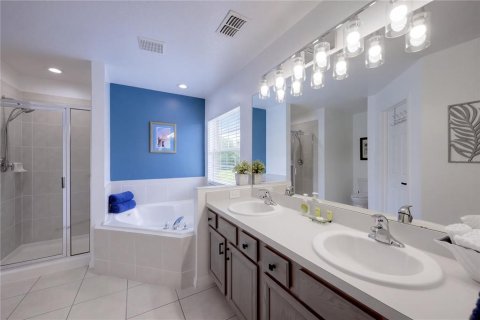 Villa ou maison à vendre à Kissimmee, Floride: 5 chambres, 215.25 m2 № 2413960 - photo 12